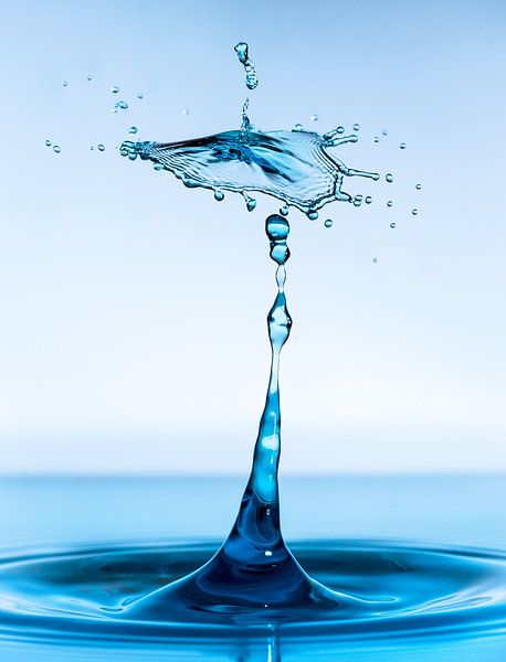 Water drops #10 van Marije Rademaker