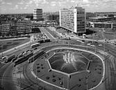 Rotterdam Hofplein Fontein  juli 1972 van Roel Dijkstra thumbnail