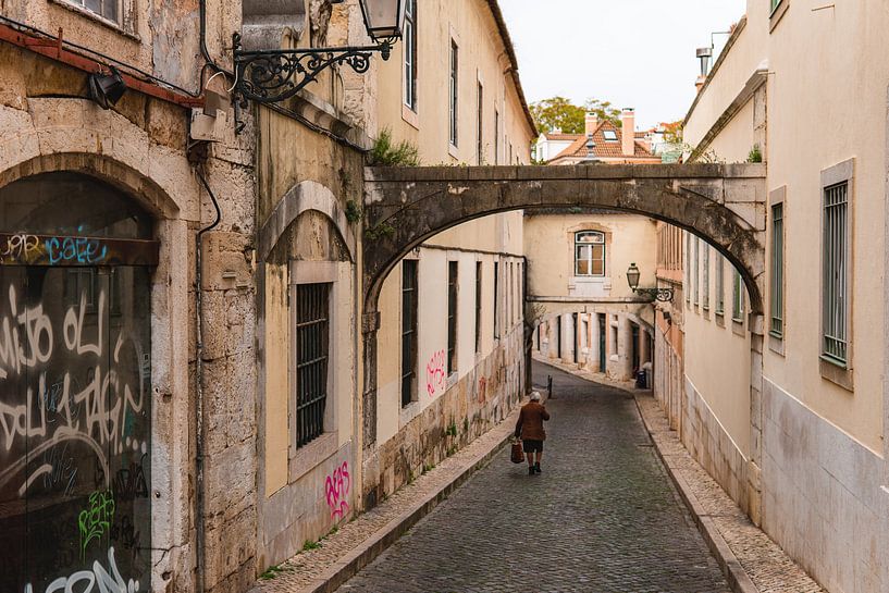 Ruhige Straße in Lissabon von Jelle Oostrom
