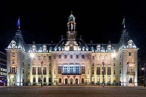 Night photograph of city hall Rotterdam