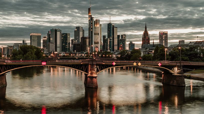 Frankfurt by Hello Pompoyo