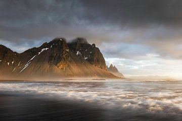 Stokksnes von Hans Soowijl