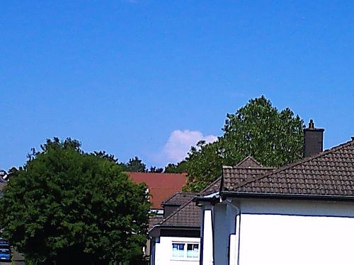 Eine Wolke bei 33 Grad Celcius