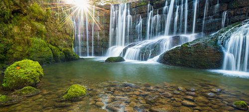 Zonsopgang bij de waterval