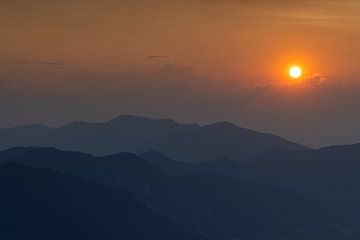 Zonsondergang boven Oberammergau