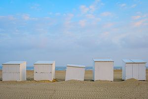 Strandhütten in einer Reihe von Johan Vanbockryck