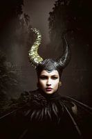 glitter of the dark