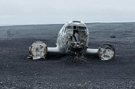 Vliegtuig wrak IJsland von Menno Schaefer Miniaturansicht