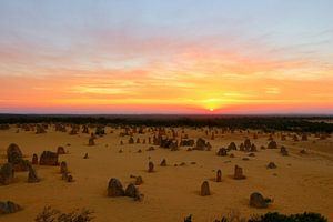 Coucher de soleil Pinnacles Desert Australie sur Laura Krol