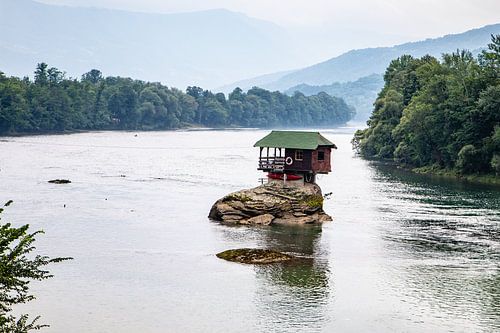 Ferienhaus auf der Drina