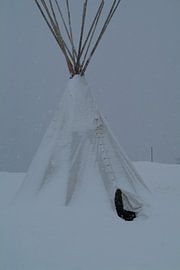 tipi tent in de winter von Ruth de Jong