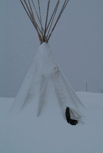 tipi tent in de winter