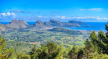 Schiereiland Formentor vanaf Puig de Maria (Mallorca) van Peter Balan