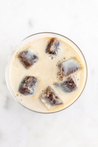 Iced coffee with coconut milk by Nina van der Kleij