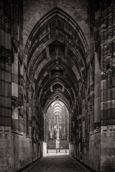 Le passage sous la tour de la cathédrale d'Utrecht. One2expose Wout Kok Photographie par Wout Kok