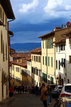 Mooie straat met huisjes in Florence, Italie van Shania Lam