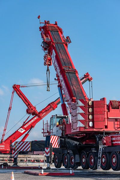 Wagenborg Nedlift Terex-Demag AC 500 en AC 700. van Jaap van den Berg
