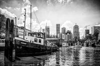 sleepboot Johanna in Haringvliet Rotterdam