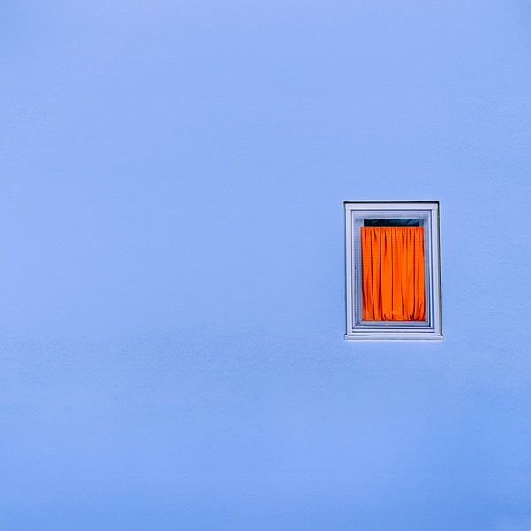 The orange curtain by Jonas Röjestål