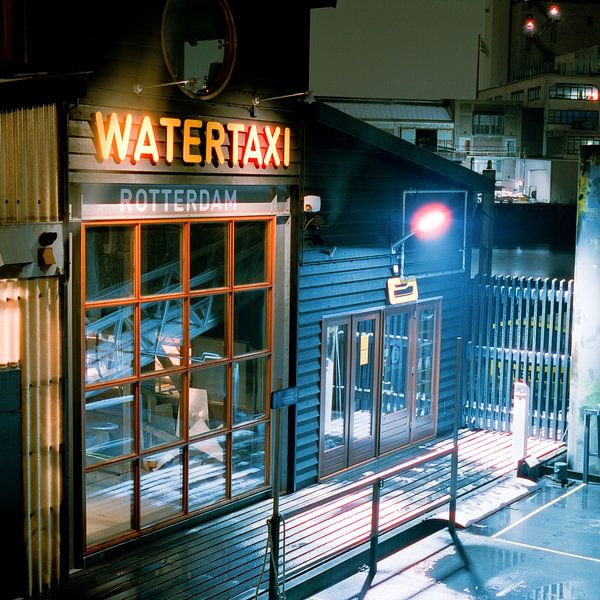 Wassertaxi Rotterdam von Vincent van Kooten