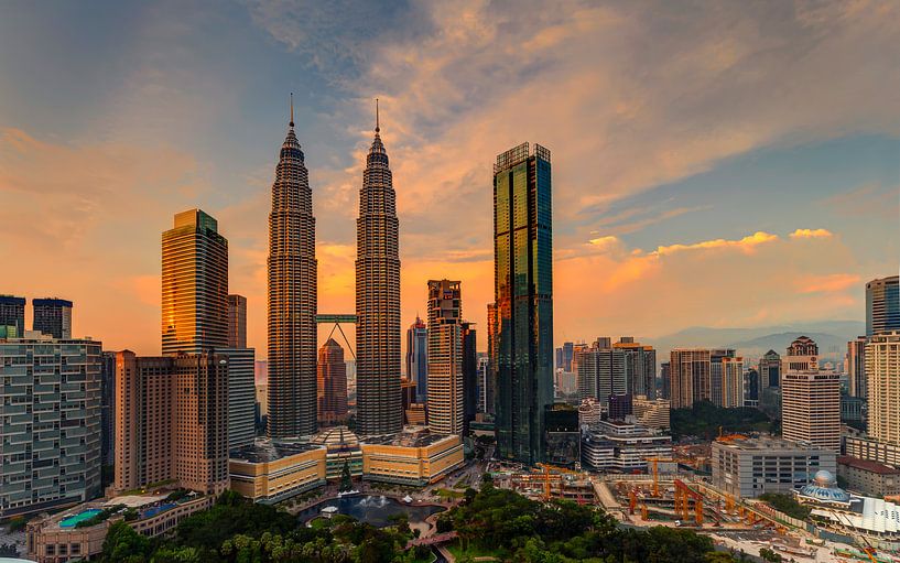 Petronas Towers, Kuala Lumpur, Malaysia by Adelheid Smitt