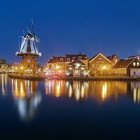 Molen De Adriaan aan de Binnen Spaarne in Haarlem van Ad Jekel