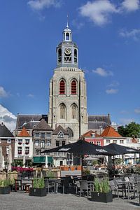 Frühling auf dem großen Marktplatz in Bergen op Zoom