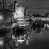 Thorbeckegracht mit Pelsertoren Zwolle in schwarz-weiß von Fotografie Ronald