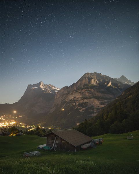 Grindelwald unter dem Sternenhimmel von Tim van der Kraats