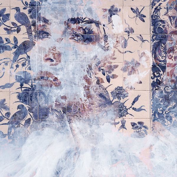 Vrouw in Delfts Blauw - Tegeltableau uit een Weeshuis te Sommelsdijk