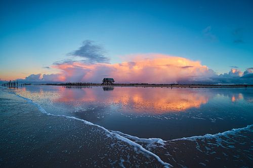 Reflet dans la lumière du soir - St. Peter-Ording sur Florian Kunde