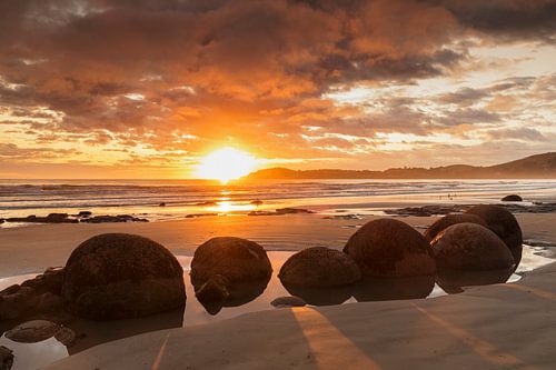 Moeraki Boulders at sunrise, New Zealand