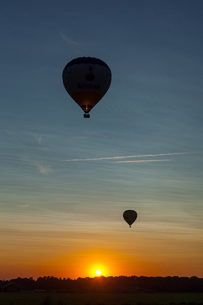 Ballonfahrt bei Sonnenuntergang von Elly Damen