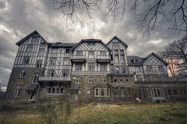 Urbex - Hotel by Angelique Brunas