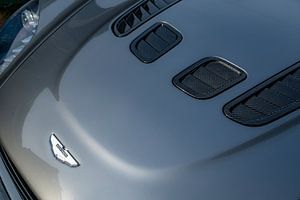 Aston Martin V12 Vantage Sportwagen Detail