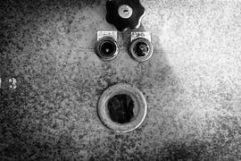 Face 2 by Gust Philippaerts