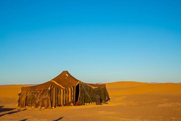 nomaden tent in de woestijn van Marokko van Jan Fritz
