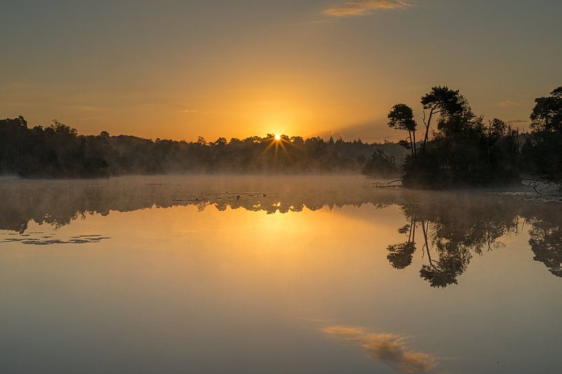 Sunrise Oisterwijk Fens by Leo Kramp Fotografie