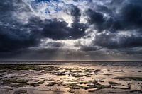 Prachtige wolkenlucht boven Koehool