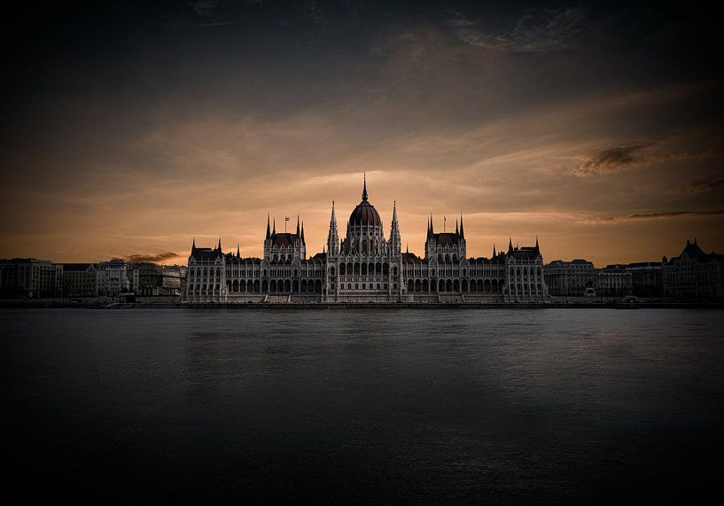 Budapest by Hello Pompoyo