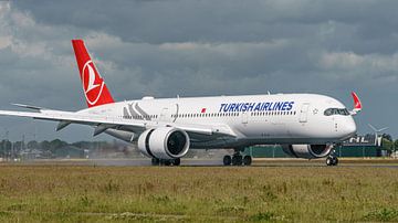 Turkish Airlines Airbus A350-900 passagiersvliegtuig. van Jaap van den Berg