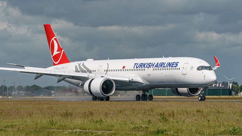 Passagierflugzeug Airbus A350-900 der Turkish Airlines. von Jaap van den Berg