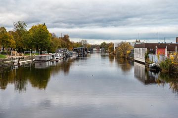Western Market Canal in autumn by Werner Lerooy