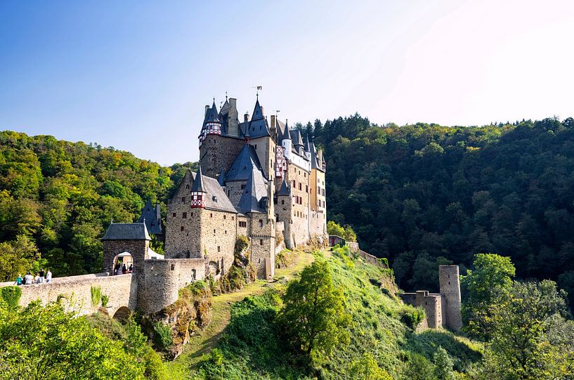 Romantic Eltz Castle by Andreas Föll