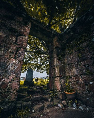Between Stone and Silence 3