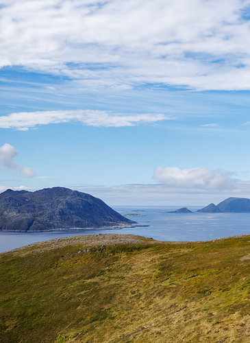 Weite Küstenlandschaft am Nordkap