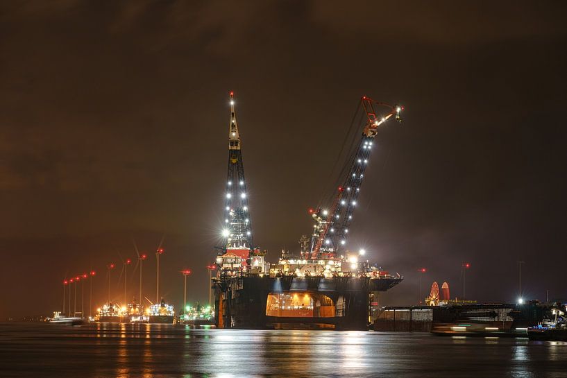 Deepwater construction vessel the Balder of Heerema. by Jaap van den Berg