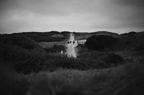 A glimpse through the hills