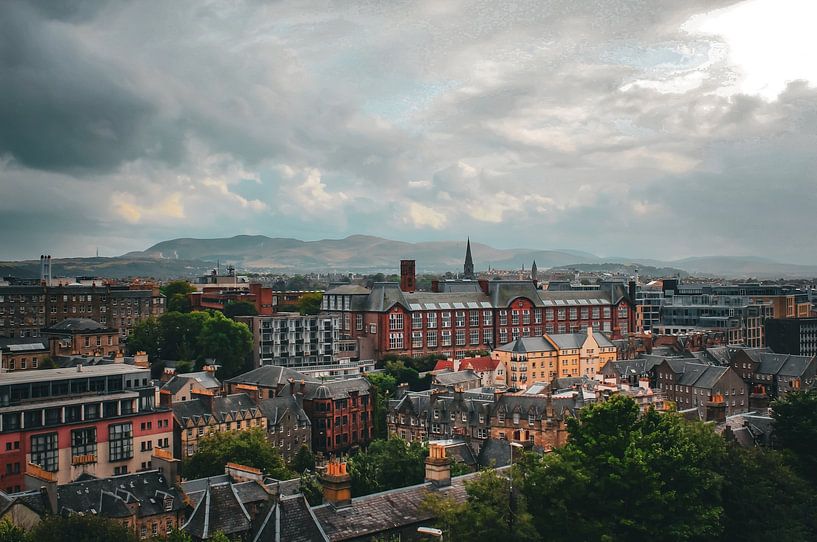 Edinburgh by Hello Pompoyo