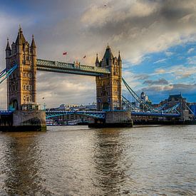 the Tower Bridge by John ten Hoeve